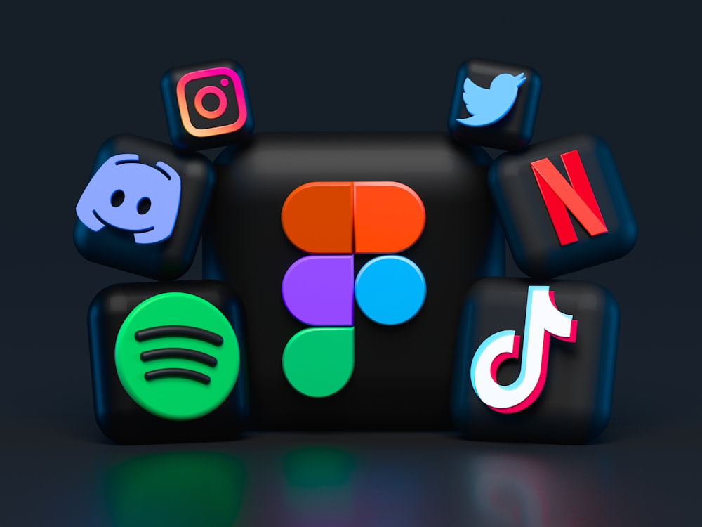 Social media marketing strategy to boost website traffic